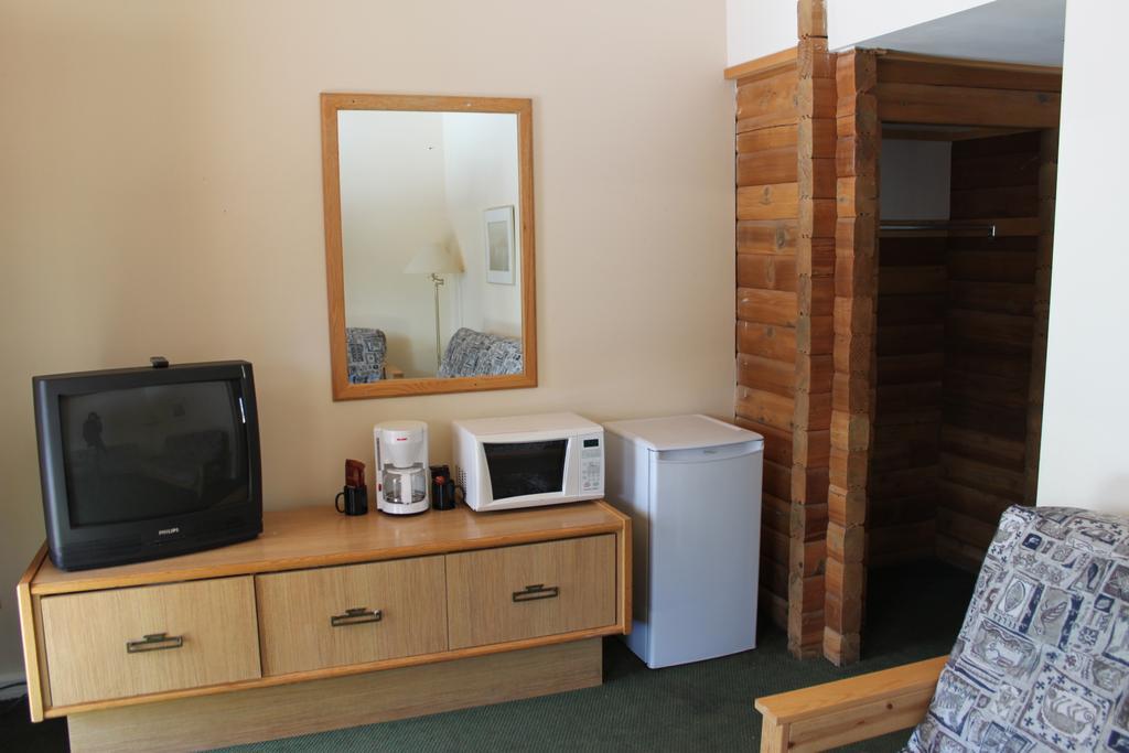 ווסאגה ביץ' Riverview Lodge חדר תמונה
