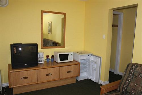 ווסאגה ביץ' Riverview Lodge מראה חיצוני תמונה